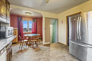 117 W Van Dusen St, Springfield, MN 56087 - Photo 8