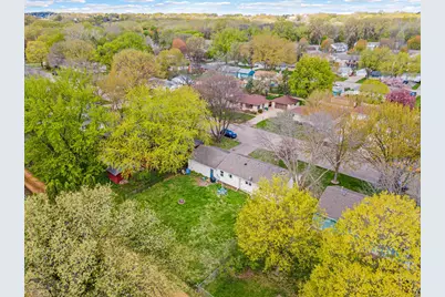 1324 Valley Street, Chaska, MN 55318 - Photo 28