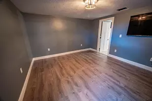 195 W Humble Ave, Ellsworth, WI 54011 - Photo 18