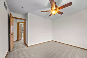 2945 Village Cir, Chanhassen, MN 55317 - Photo 22