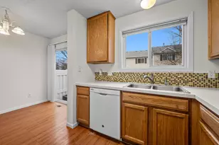 2945 Village Cir, Chanhassen, MN 55317 - Photo 14