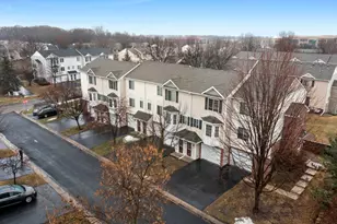 2945 Village Cir, Chanhassen, MN 55317 - Photo 2