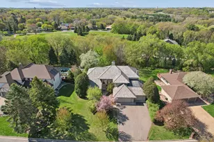 782 Evergreen Knolls, Mendota Heights, MN 55118 - Photo 2