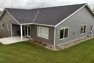 604 Lanigan Way S E, Saint Joseph, MN 56374 - Photo 4