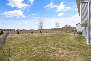 904 Palm Cir, Annandale, MN 55302 - Photo 16