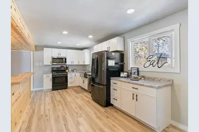 721 SW 4th Street, Brainerd, MN 56401 - Photo 8