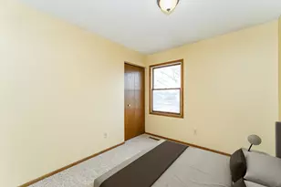 2855 24th St NW, Rochester, MN 55901 - Photo 14