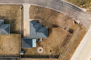 2302 Pearl Ct SE, Rochester, MN 55904 - Photo 6