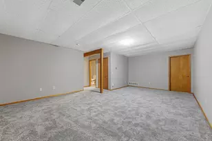 945 Rice St, Faribault, MN 55021 - Photo 32