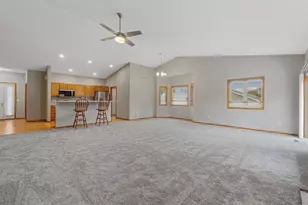 945 Rice St, Faribault, MN 55021 - Photo 20