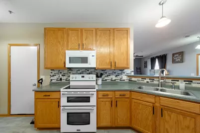 323 Frederick Circle #701, Hastings, MN 55033 - Photo 12