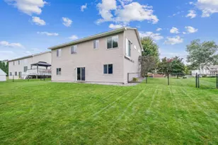 8594 Dunkirk Ct NE, Blaine, MN 55449 - Photo 32