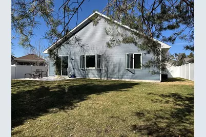 1118 Village Street SE, New Prague, MN 56071 - Photo 4