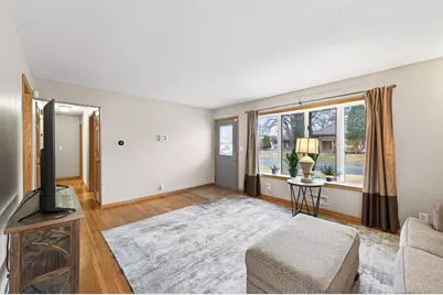 8806 18th Avenue S, Bloomington, MN 55425 - Photo 6