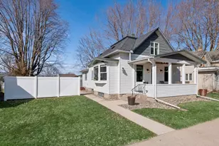 208 E 1st St, Waconia, MN 55387 - Photo 4