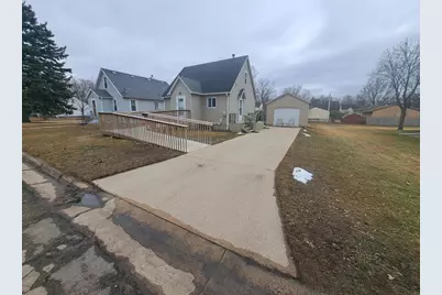 1403 11th Avenue NW, Austin, MN 55912 - Photo 1