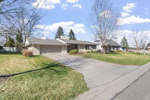 3317 Wendhurst Ave, Saint Anthony, MN 55418 - Photo 2