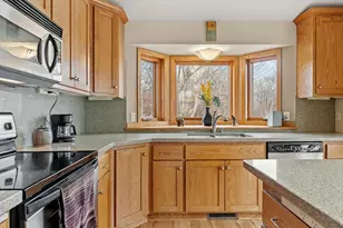 704 Crescent Curve, White Bear Lake, MN 55127 - Photo 10