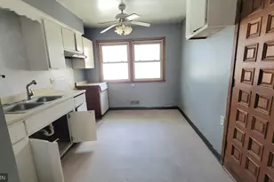 604 Oakdale Ave, Saint Paul, MN 55107 - Photo 6