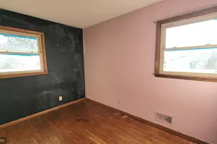 604 Oakdale Ave, Saint Paul, MN 55107 - Photo 8