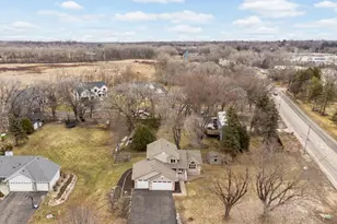 3535 Jidana Ln, Minnetonka, MN 55345 - Photo 6