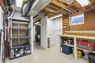 9736 Oxborough Rd, Bloomington, MN 55437 - Photo 46