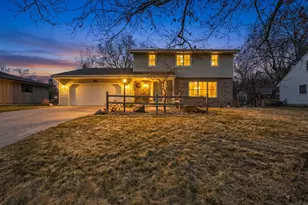 9736 Oxborough Rd, Bloomington, MN 55437 - Photo 2