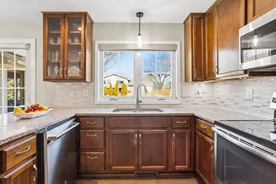 9736 Oxborough Road, Bloomington, MN 55437 - Photo 18