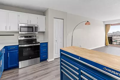 66 9th Street E #1910, Saint Paul, MN 55101 - Photo 4