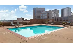 66 9th St E, Saint Paul, MN 55101 - Photo 32