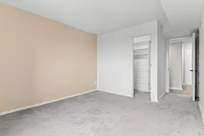 66 9th Street E #1910, Saint Paul, MN 55101 - Photo 16