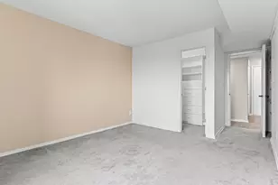 66 9th St E, Saint Paul, MN 55101 - Photo 16