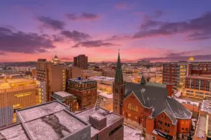 66 9th St E, Saint Paul, MN 55101 - Photo 1