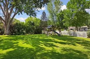 14 Woodland Rd, Edina, MN 55424 - Photo 70