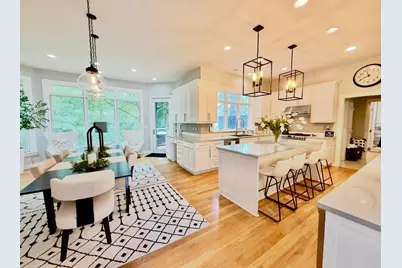 1905 Glendale Hills Drive NE, Rochester, MN 55906 - Photo 4