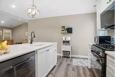 38820 Maple Court, North Branch, MN 55056 - Photo 6