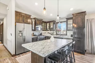 704 Edgewood Street Southwest, Isanti, MN 55040 - Photo 8