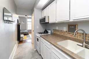 345 Ramsey St, Saint Paul, MN 55102 - Photo 2