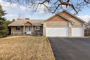 4808 Marigold Ave N, Brooklyn Park, MN 55443 - Photo 2