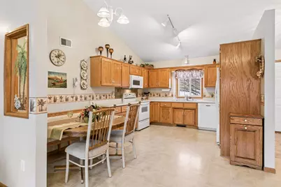 4808 Marigold Avenue N, Brooklyn Park, MN 55443 - Photo 8