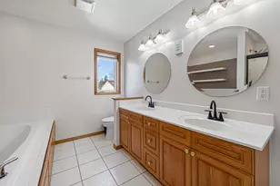 16450 Griffon Ln, Lakeville, MN 55044 - Photo 20