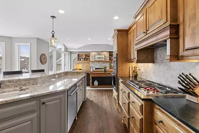 7011 Highover Drive, Chanhassen, MN 55317 - Photo 14