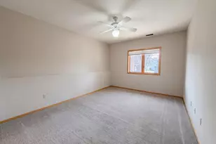 578 Prairie Cir E, Eagan, MN 55123 - Photo 24