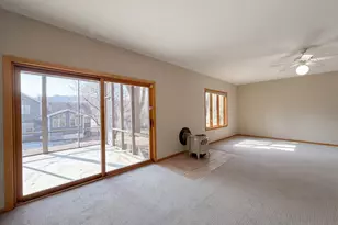 578 Prairie Cir E, Eagan, MN 55123 - Photo 20