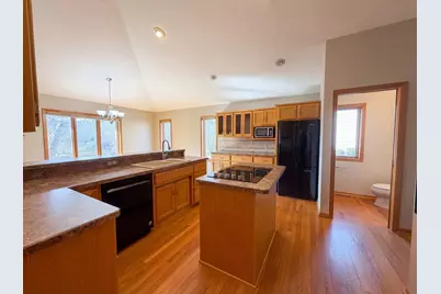 578 Prairie Circle E, Eagan, MN 55123 - Photo 2