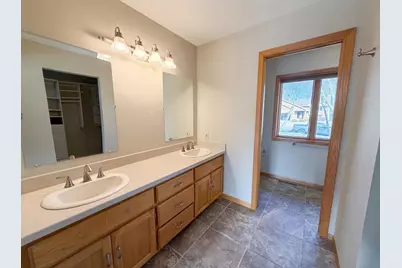 578 Prairie Circle E, Eagan, MN 55123 - Photo 16