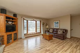 6055 Scenic Rd, Minnetonka, MN 55345 - Photo 6