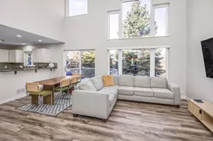 10539 188th St W, Lakeville, MN 55044 - Photo 2