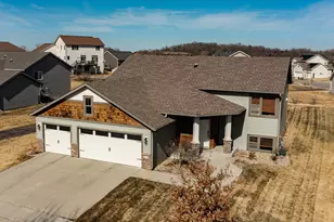 2679 Flagstone Ln NW, Rochester, MN 55901 - Photo 2