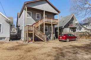 1046 16th Ave SE, Minneapolis, MN 55414 - Photo 2